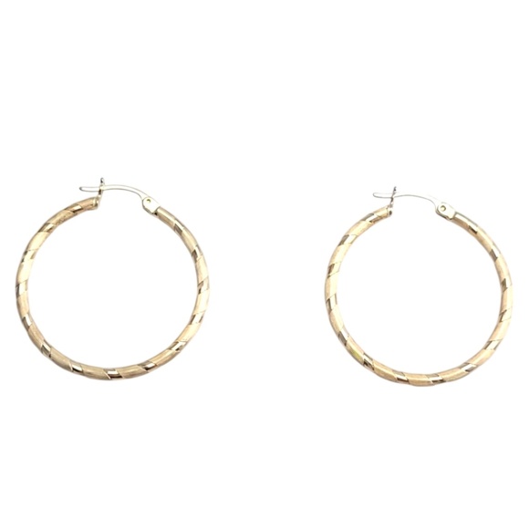 14K Yellow Gold Textured Hoop Earrings #21092 - Picture 1 of 6